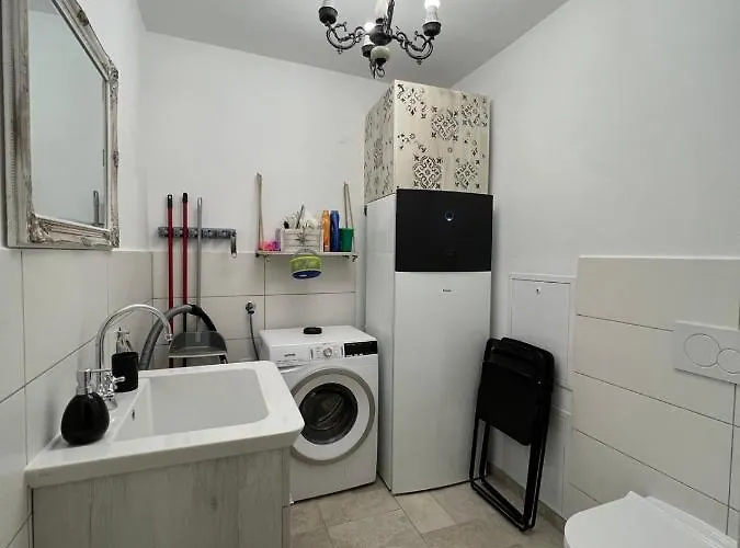 Hisa Sterna - Well House Vakantiehuis Zgornje Skofije