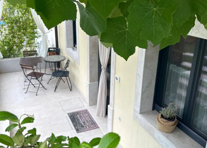 Hisa Sterna - Well House بيت للعطل زْغورنيي سْكوفييي